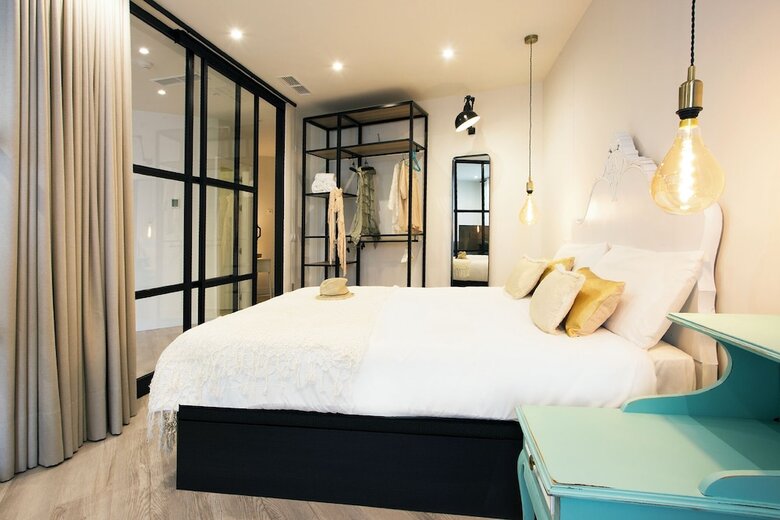 Aparthotel Graffiti Suites M�laga