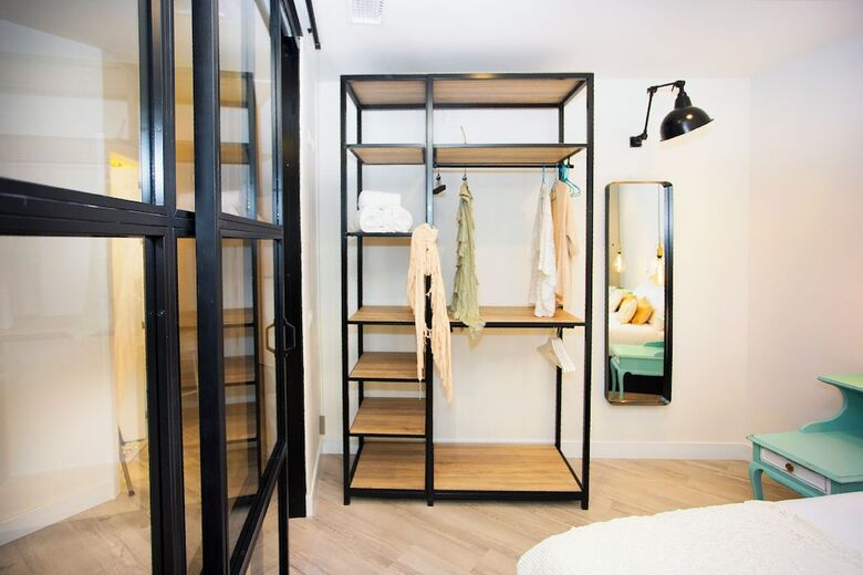 Aparthotel Graffiti Suites M�laga