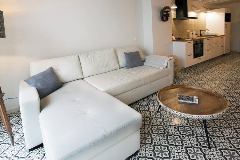 Aparthotel Graffiti Suites M�laga