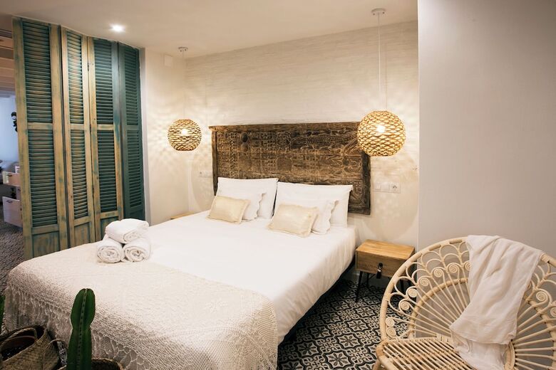 Aparthotel Graffiti Suites M�laga