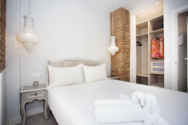 Aparthotel Graffiti Suites M�laga