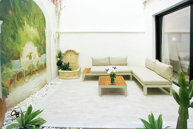Aparthotel Graffiti Suites M�laga