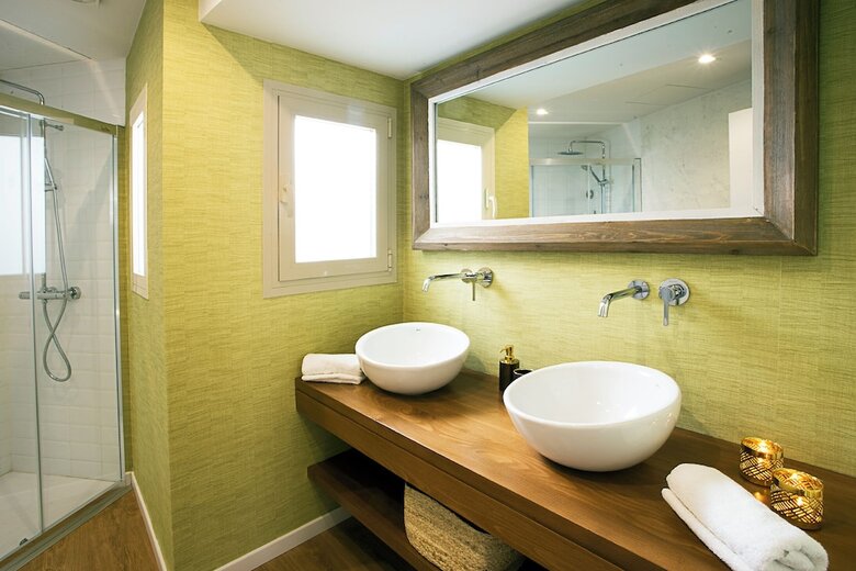 Aparthotel Graffiti Suites M�laga