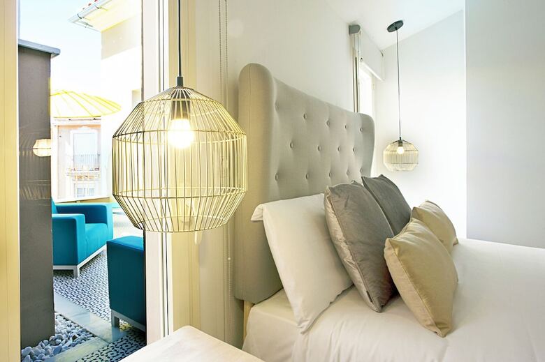 Aparthotel Graffiti Suites M�laga