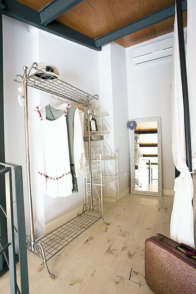 Aparthotel Graffiti Suites M�laga
