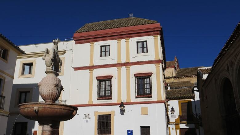 Apartamentos Plaza
