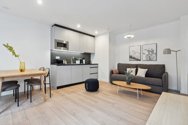 Aparthotel Limehome Valencia Carrer Del Pare Palau