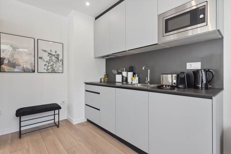 Aparthotel Limehome Valencia Carrer Del Pare Palau