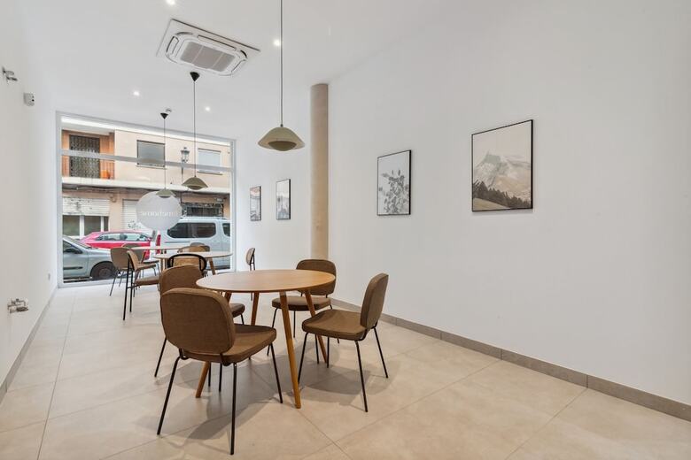 Aparthotel Limehome Valencia Carrer Del Pare Palau