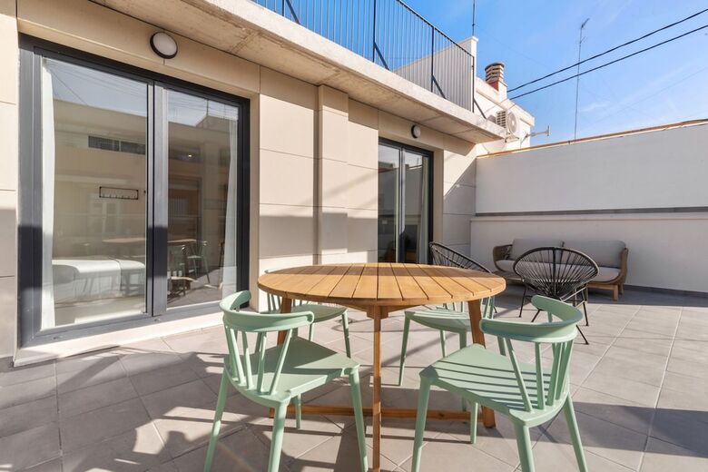 Aparthotel Limehome Valencia Carrer Del Pare Palau