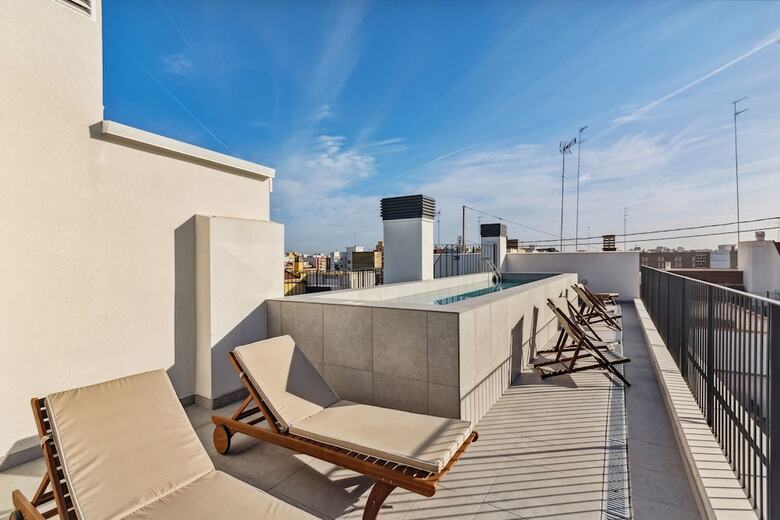 Aparthotel Limehome Valencia Carrer Del Pare Palau
