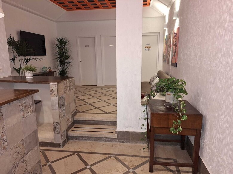 Hostal Arc House Granada