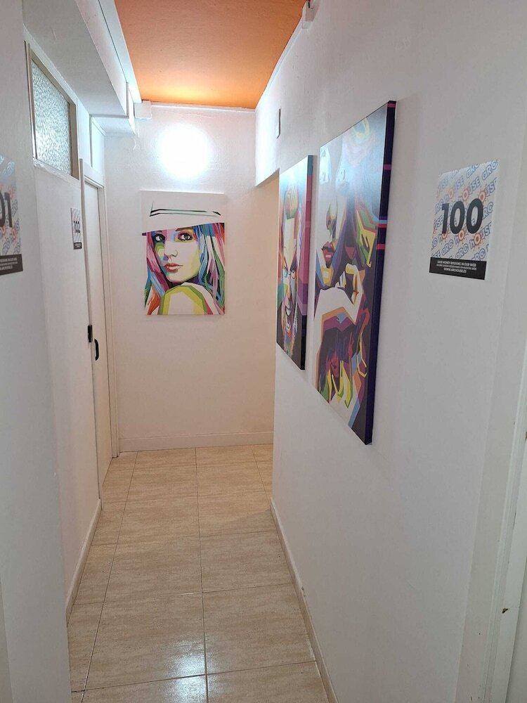 Hostal Arc House Granada
