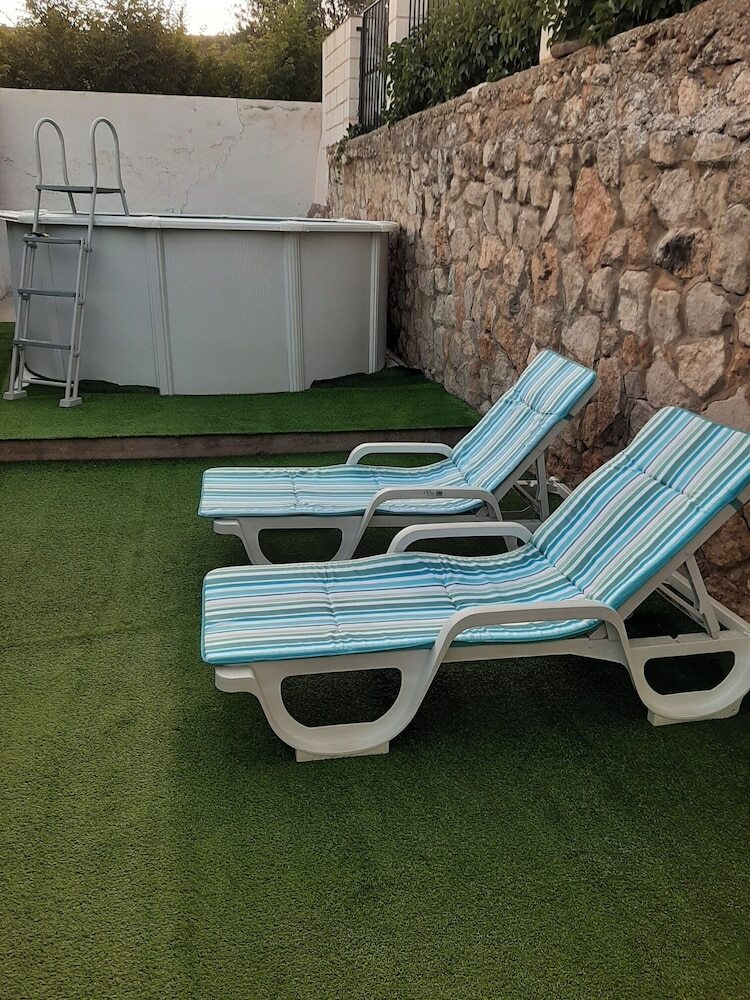 Casa Rural Garnacha de Borja Has A Barbacue And Terrace