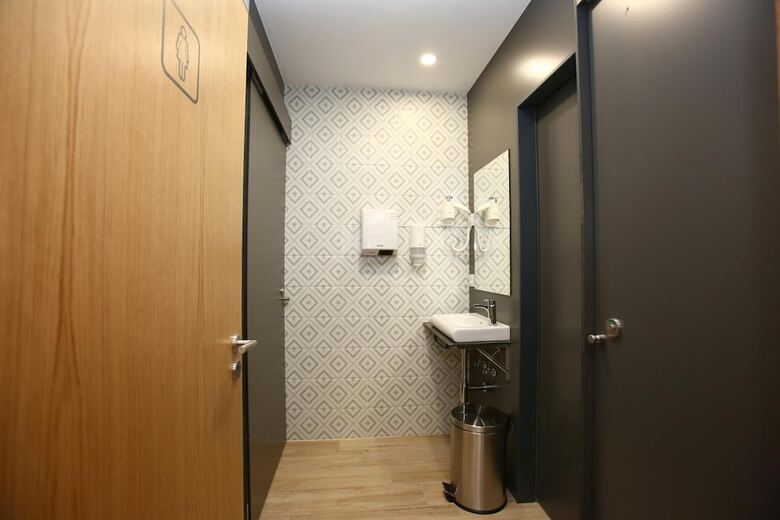Hostal Dpaso Urban Hostel