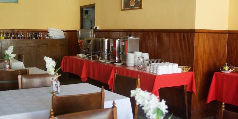 Hostal Sayola