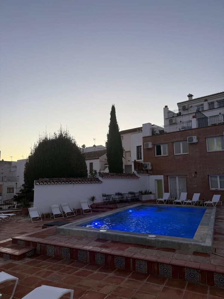 Aparthotel Apartamentos Avanel