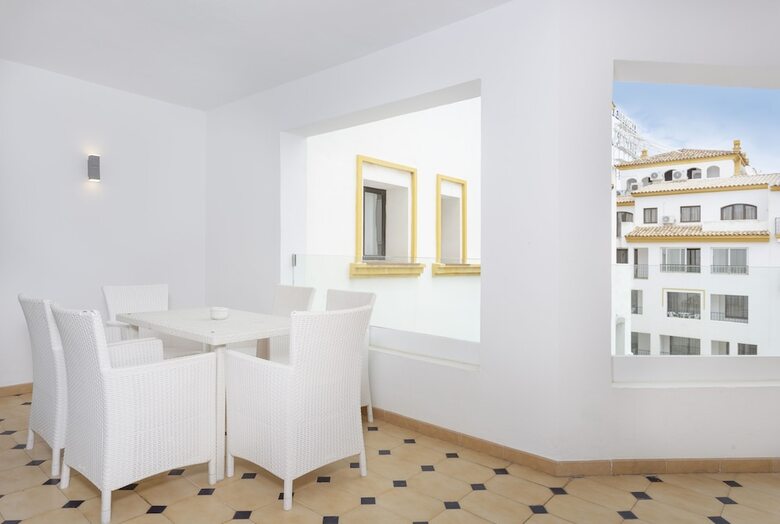 Hotel B51 Executive Flats Marbella Puerto Banus