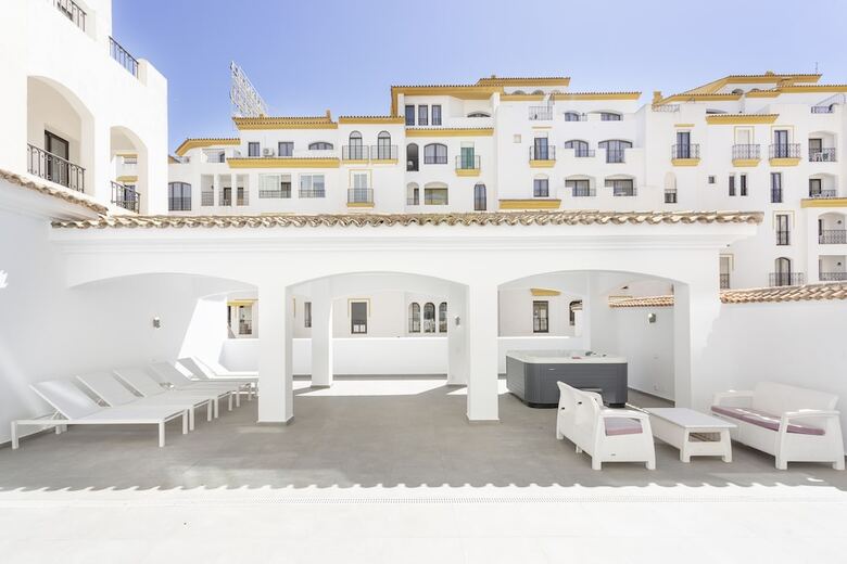 Hotel B51 Executive Flats Marbella Puerto Banus