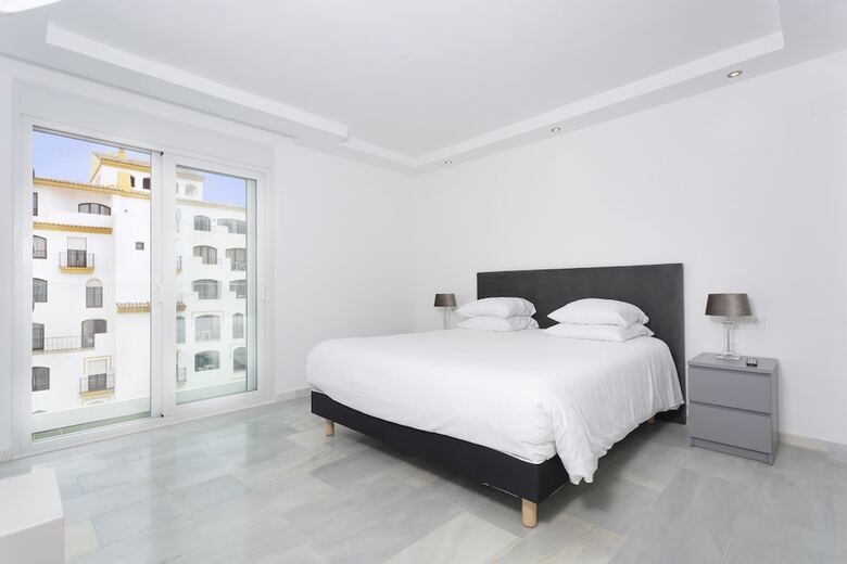 Hotel B51 Executive Flats Marbella Puerto Banus