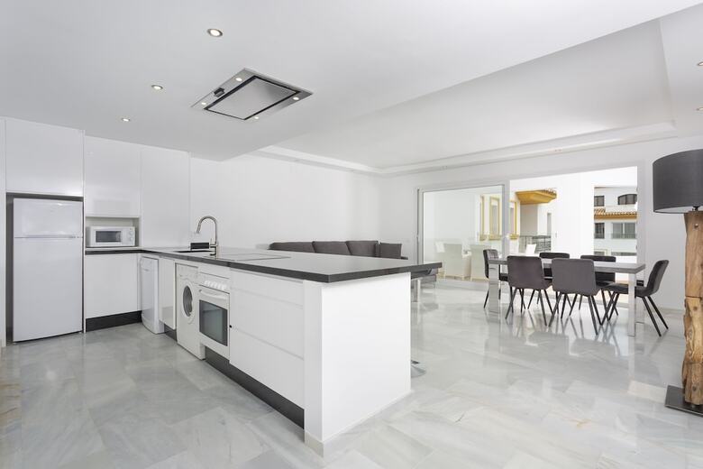 Hotel B51 Executive Flats Marbella Puerto Banus