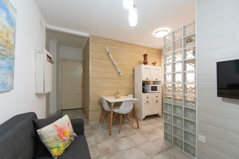 Pensi�n Venecia Gomerez