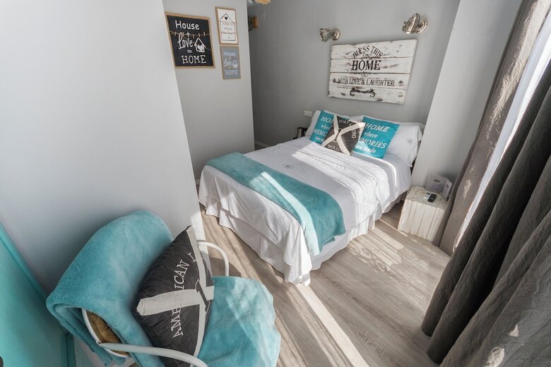 Hostal Tak Boutique Marbella Old Town With Parking