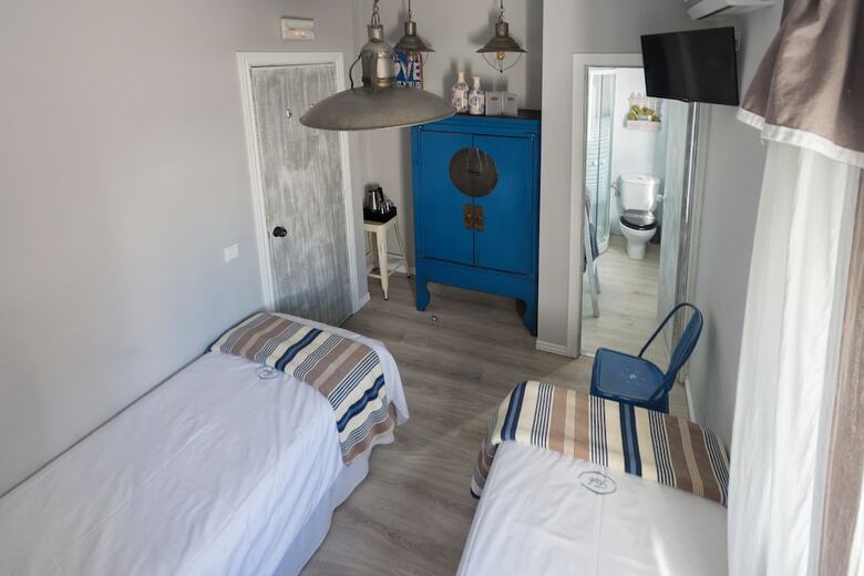 Hostal Tak Boutique Marbella Old Town With Parking