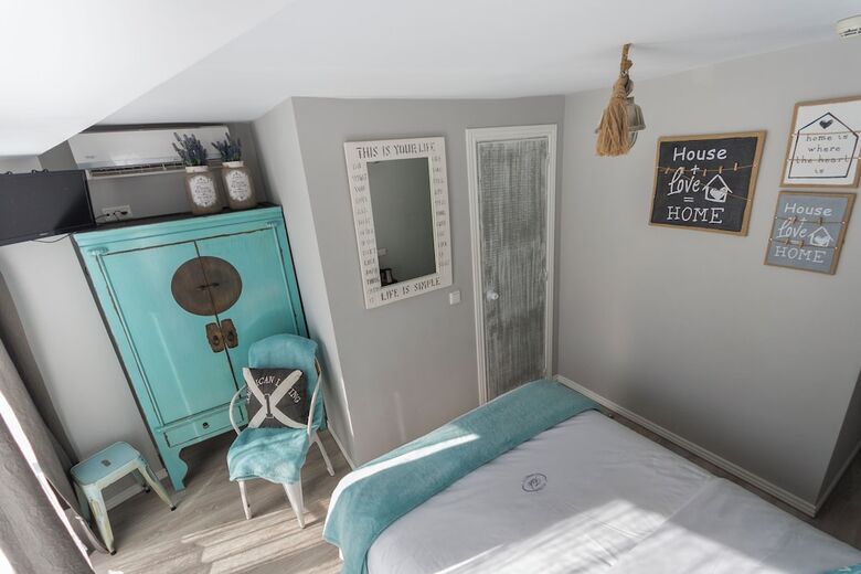 Hostal Tak Boutique Marbella Old Town With Parking