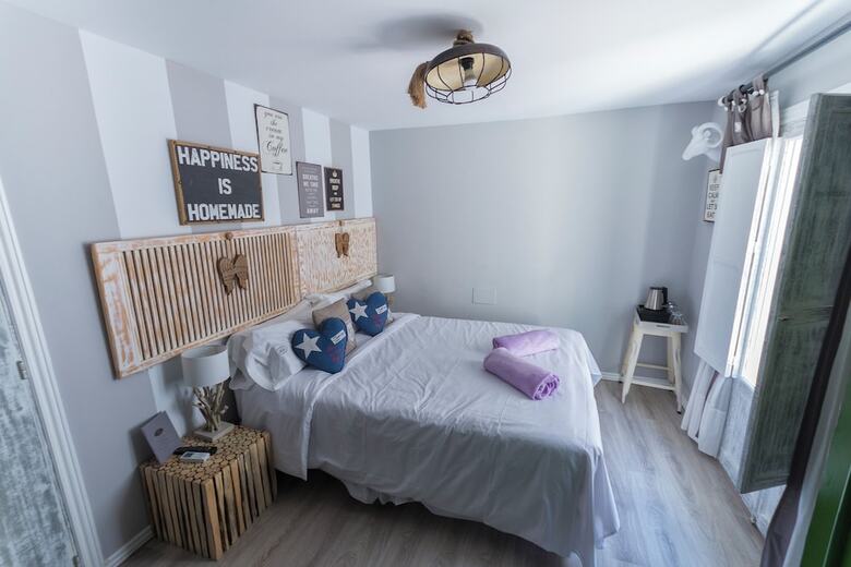 Hostal Tak Boutique Marbella Old Town With Parking