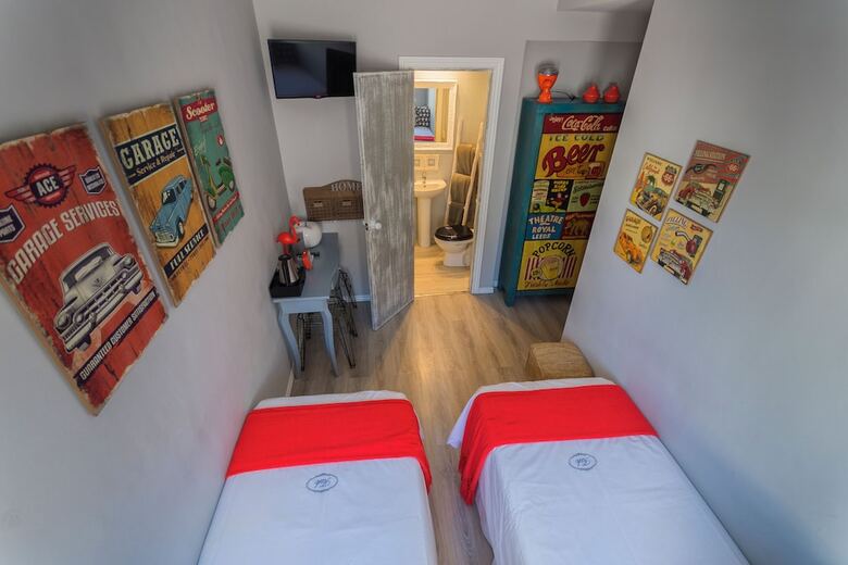 Hostal Tak Boutique Marbella Old Town With Parking