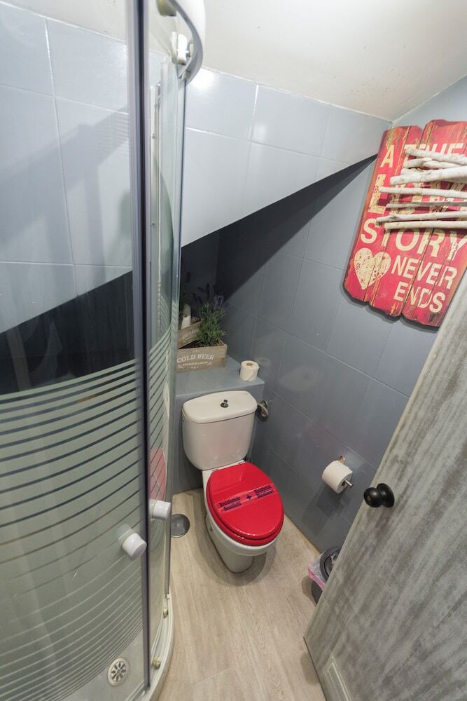 Hostal Tak Boutique Marbella Old Town With Parking