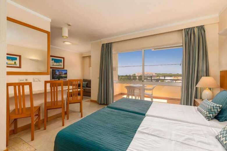 Interpass Vau Hotel & Apartaments