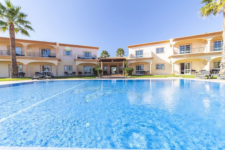 Aparthotel Atalaia Sol