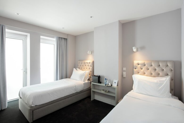 Avenue Hill Hotel