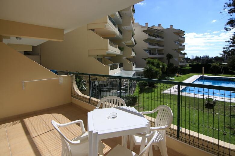 Aparthotel Parque Mourabel- Pe Do Lago- Oasis Village