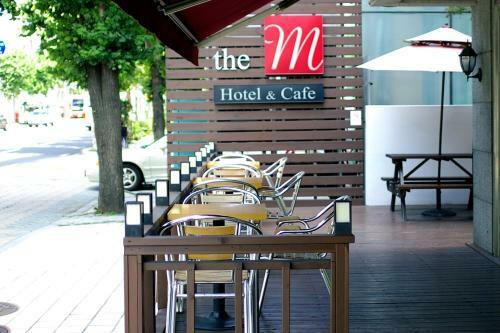 Hotel The M