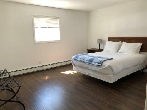 Escarpment Heights Motel