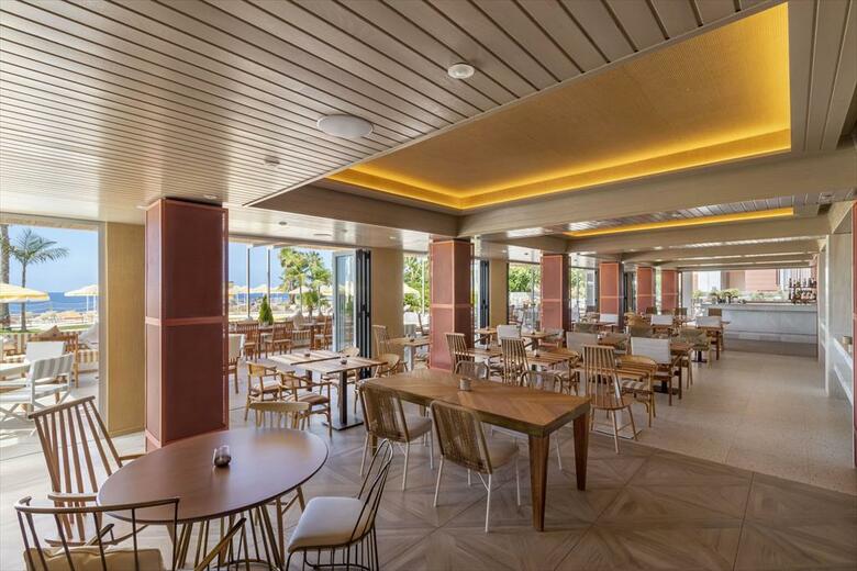 Hotel Next By Savoy Signature