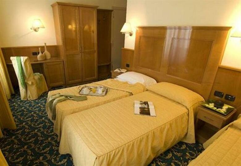 Hotel Cinque Giornate