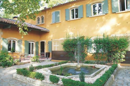 Hotel Auberge Bourrelly