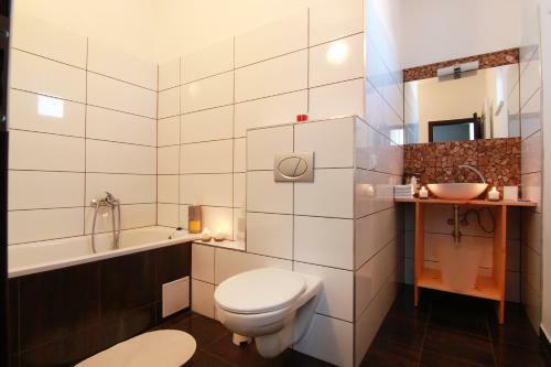 Hostal Fitness & Wellness Jbi