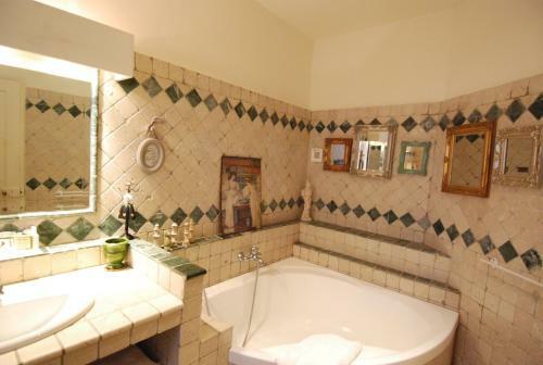 Hostal Le Mas Des Comtes De Provence