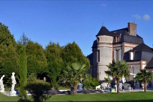 Bed & Breakfast Chateau Du Mesnil