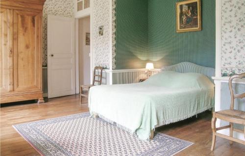 Holiday Home St Lyphard L-715