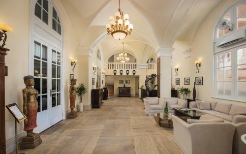 Chateau The Meliya Hotel & Apartment