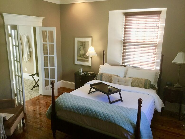 Clyde Hall Bed And Breakfast