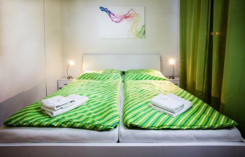 Apartments Kope?n� With Parking