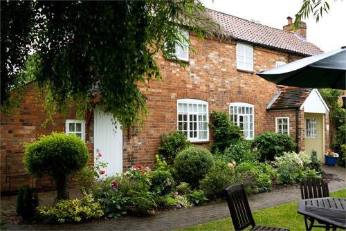 The Country Cottage Hotel