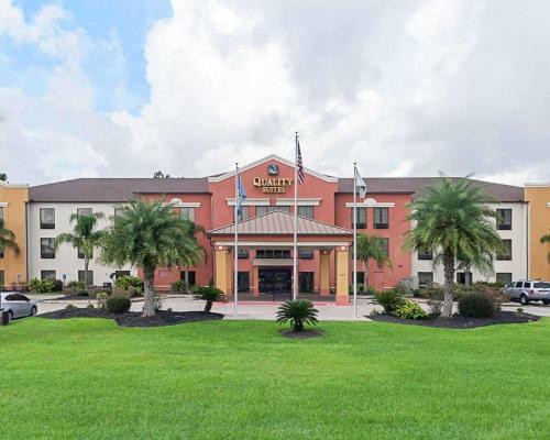 Hotel Quality Suites Sulphur